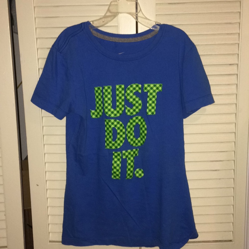 blue nike shirt